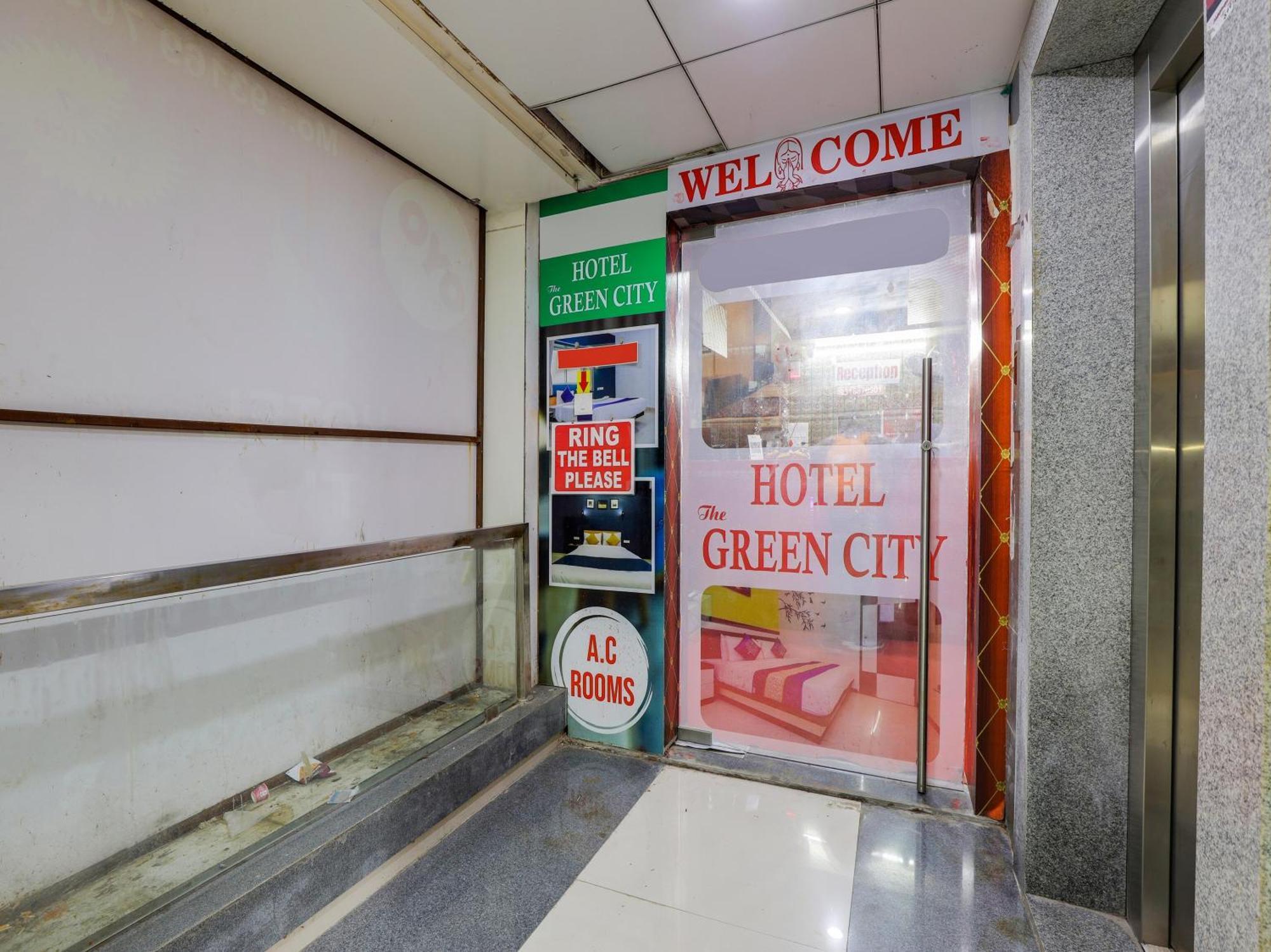 Hotel O Green City Surat Zewnętrze zdjęcie