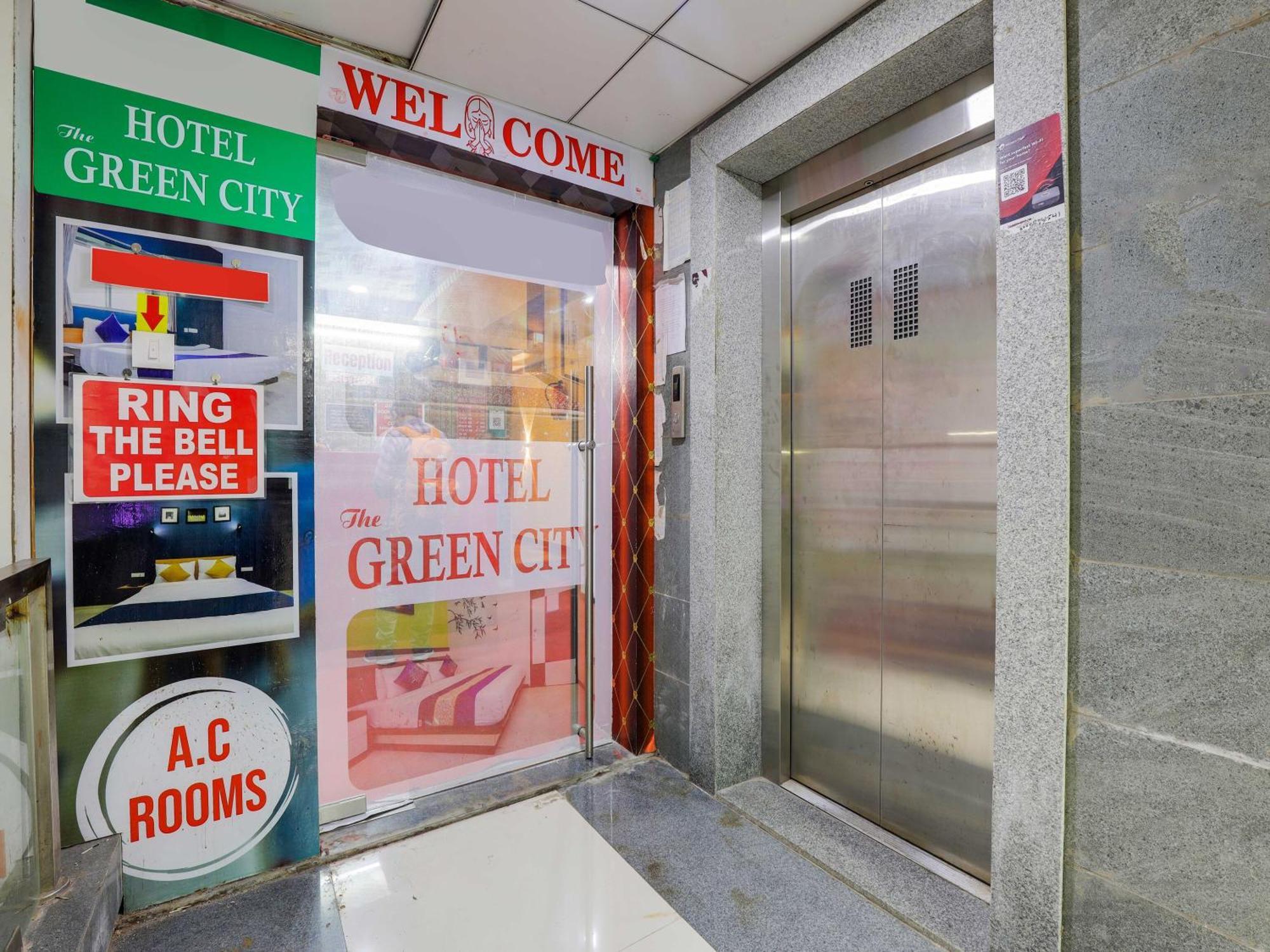 Hotel O Green City Surat Zewnętrze zdjęcie